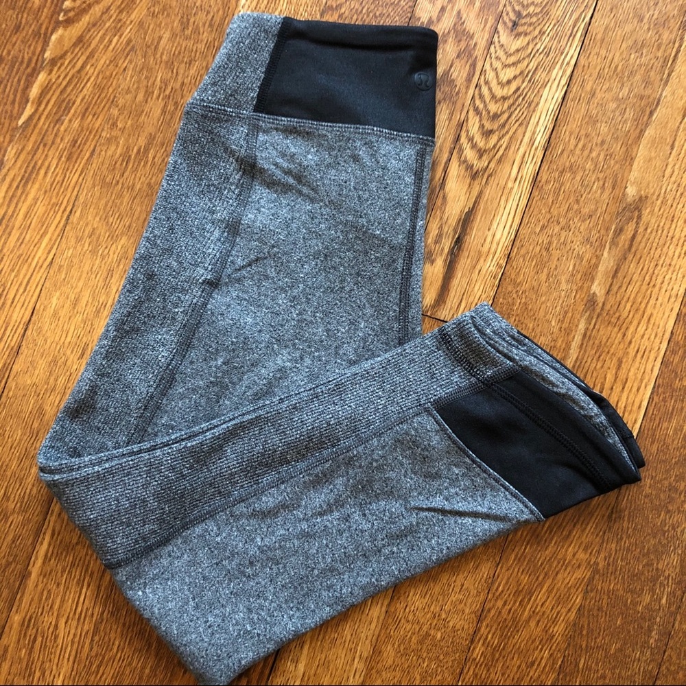 lululemon mid-rise cropped yoga pant, size 2